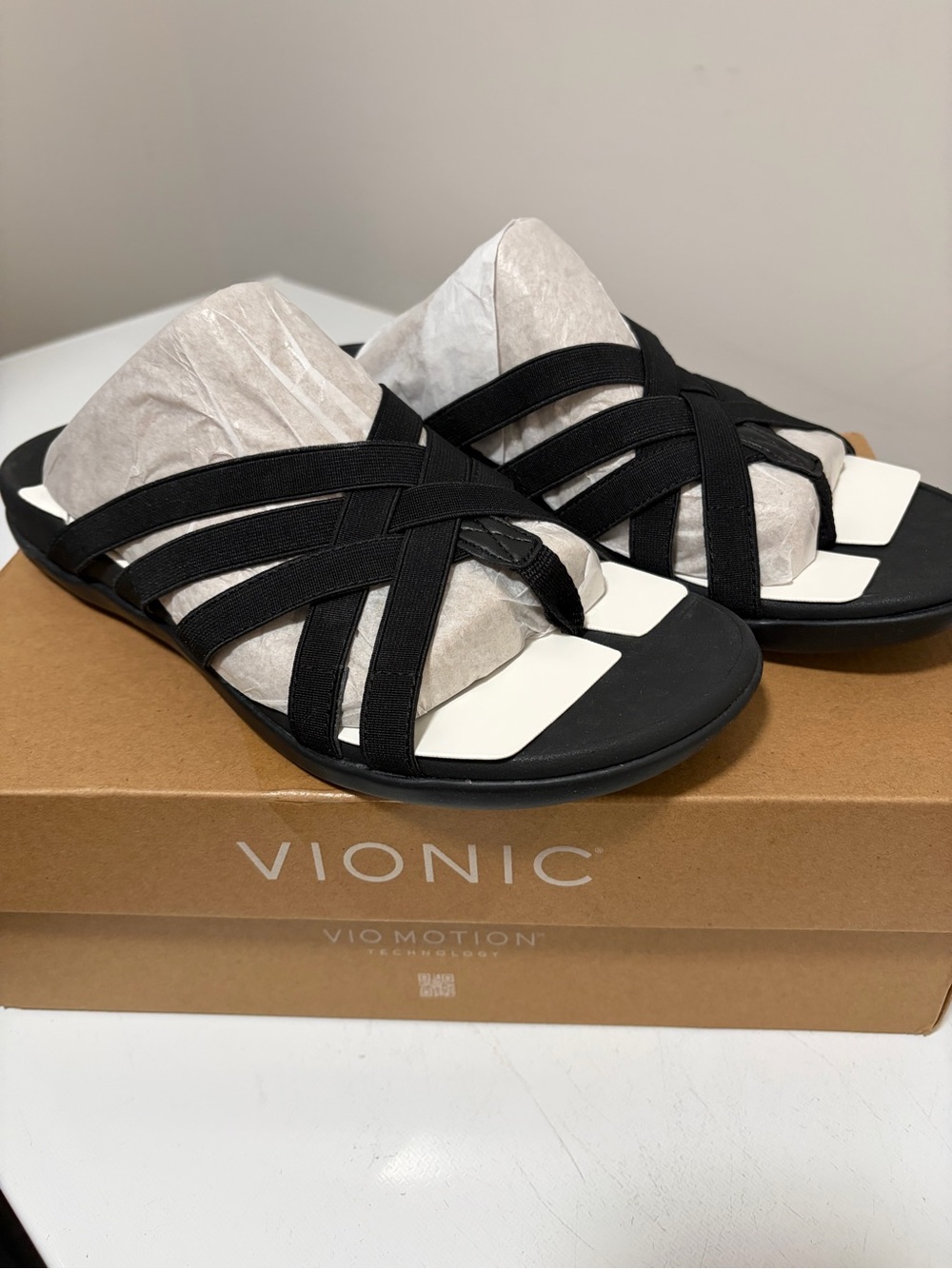 Vionic Woven Stretch Gore Sandals-TIA Black Size 9